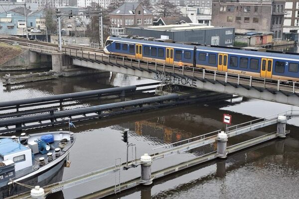 Spoorbrug_Zaandam remmingwerk